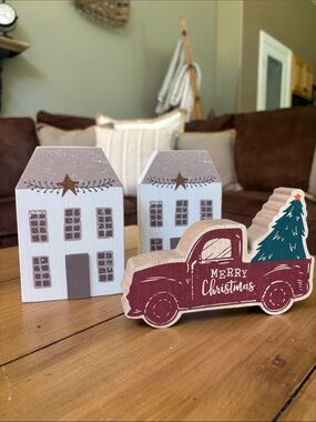 Merry Christmas Red Truck Wooden Holiday Décor
